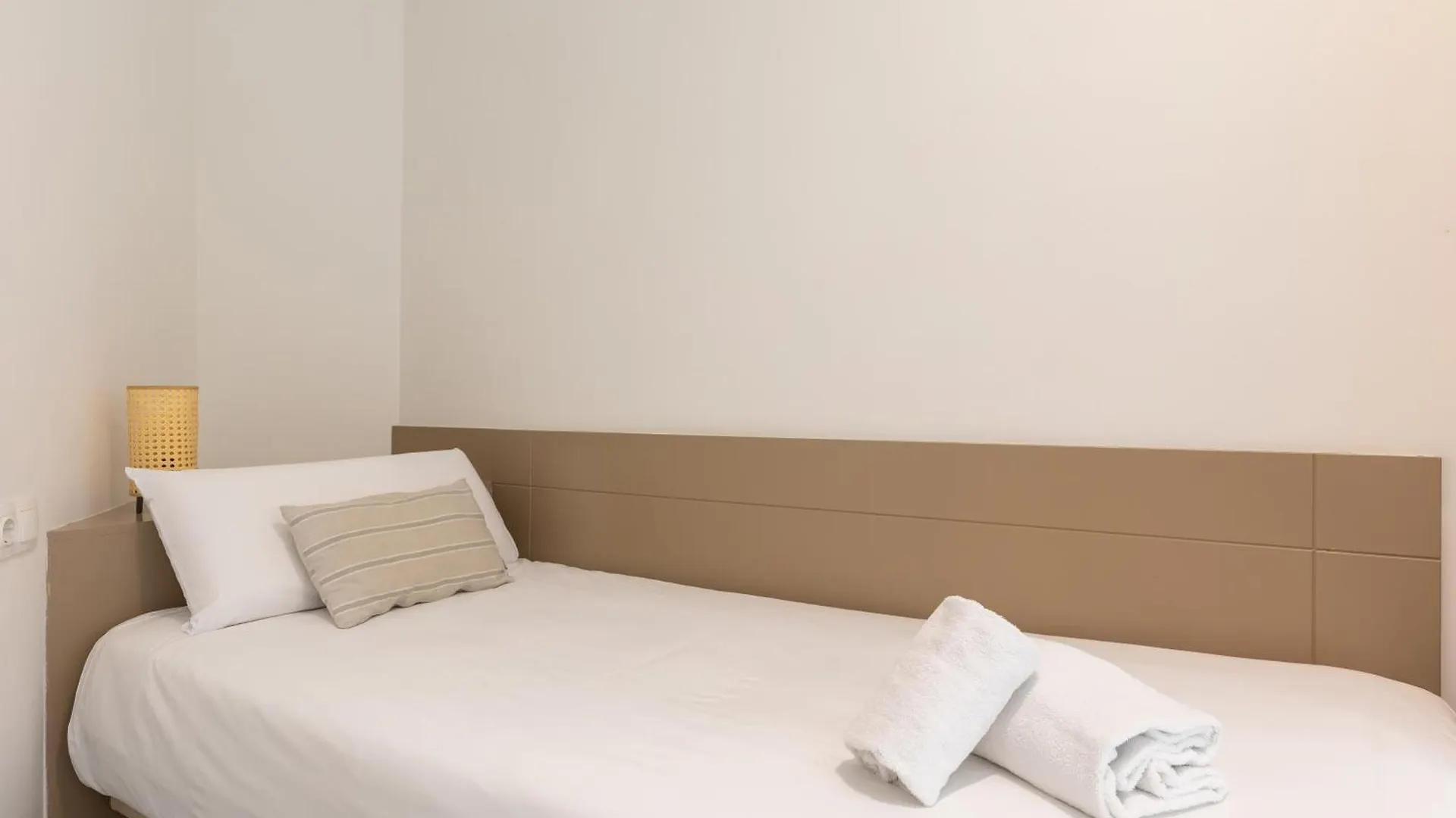 Deco Apartments Barcelona-Sants Barcelona