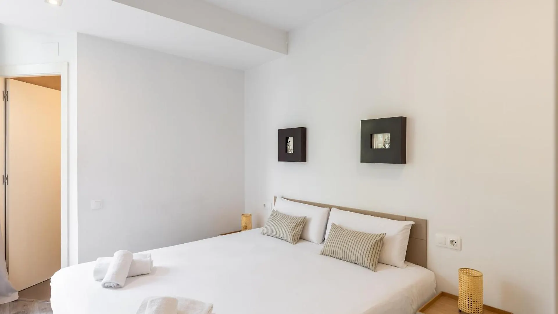 Deco Apartments Barcelona-Sants