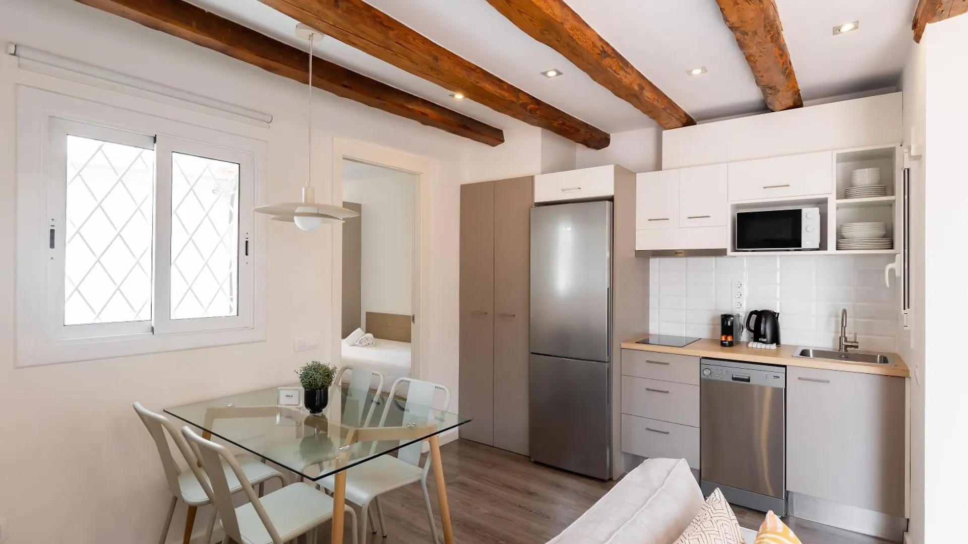 Deco Apartments Barcelona-Sants