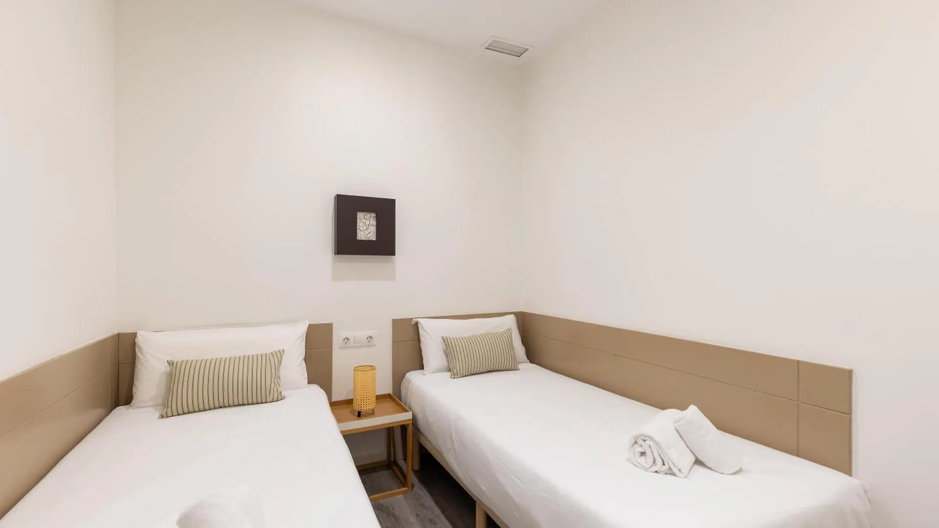 Deco Apartments Barcelona-Sants Barcellona