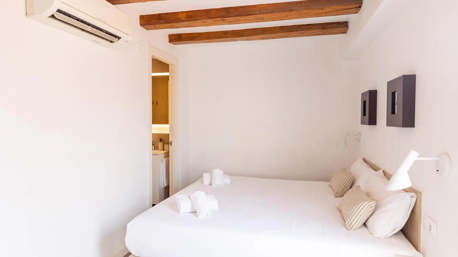 Deco Apartments Barcelona-Sants Spagna